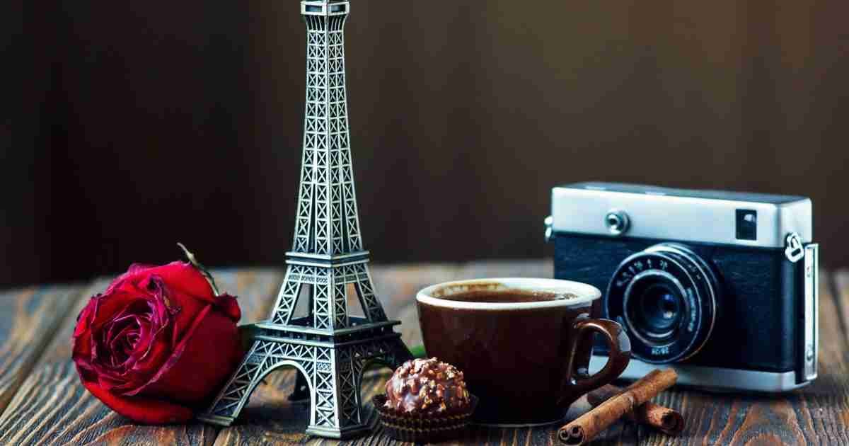 11 souvenirs from Paris